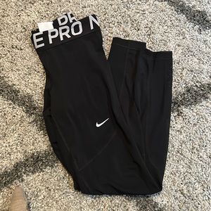 Nike Pro leggings- Medium